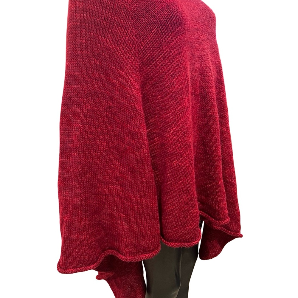 Beautiful knit poncho - Picture 5 of 8